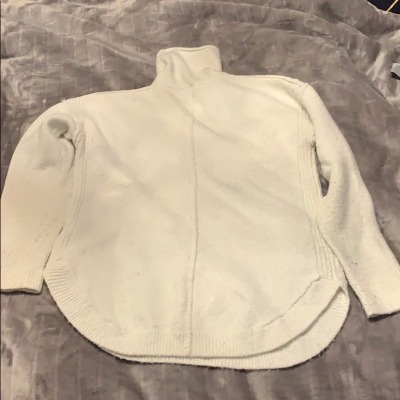 Sweater bundle - Picture 3 of 10